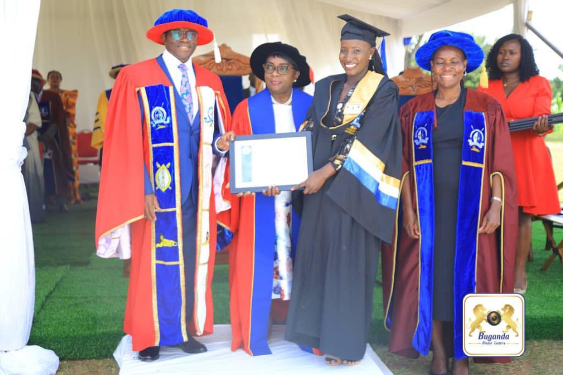 Graduates of Muteesa I Royal University receiving their certificates